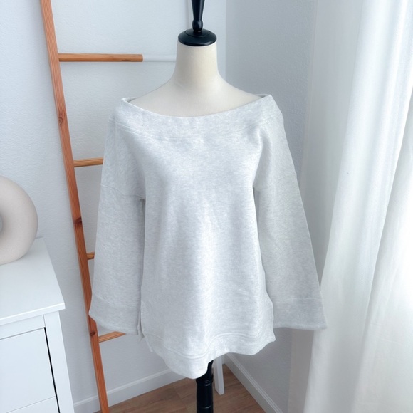 Old Sport Off The Shoulder Sweatshirt Dress
Loungewear Gray - Picture 4 of 14